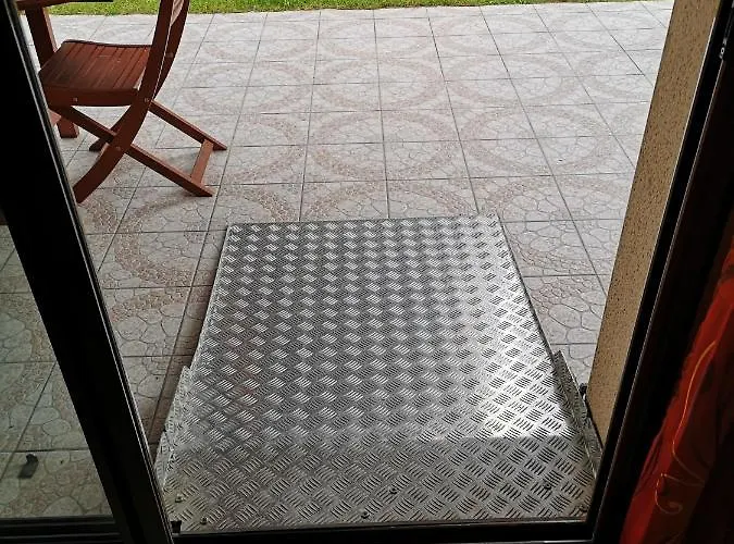 Le Logis Du Der Giffaumont-Champaubert