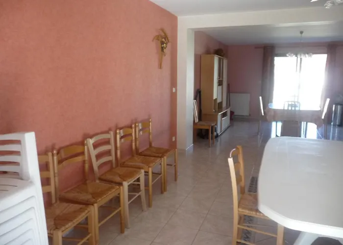 Le Logis Du Der Holiday home Giffaumont-Champaubert